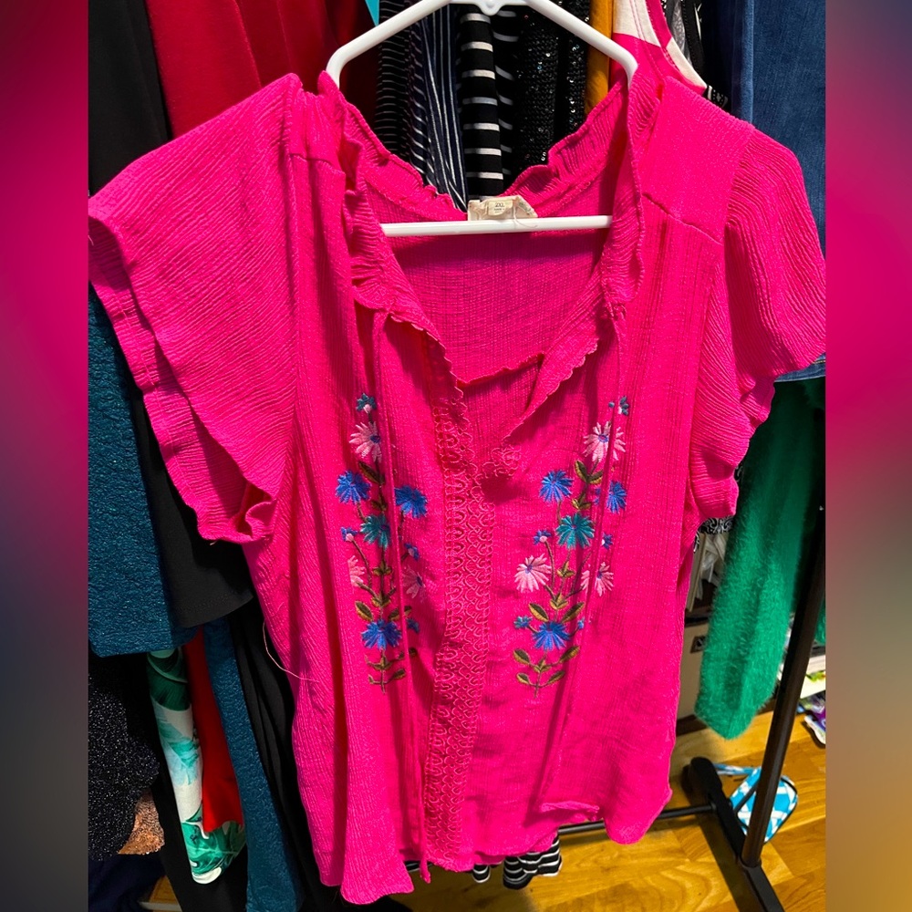 Beautiful pink blouse short sleeve plus size